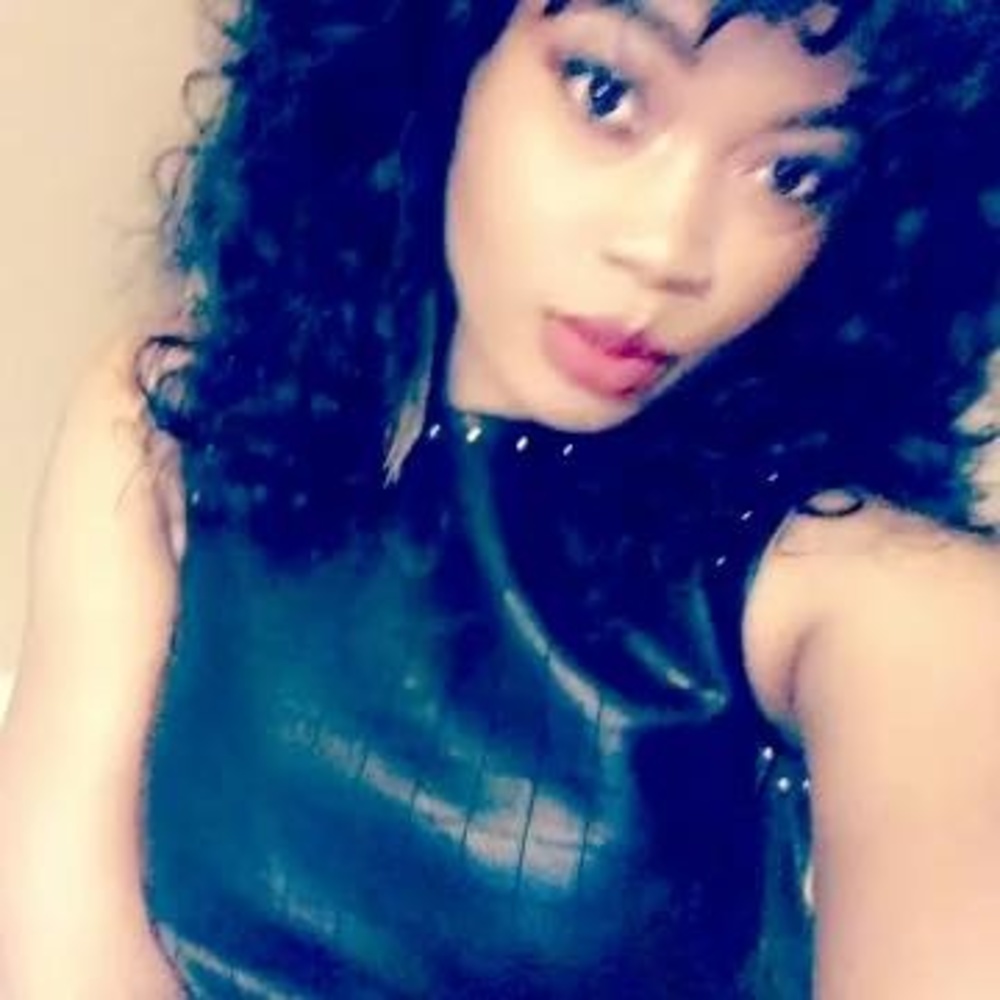 Meet your Posher, Janylo